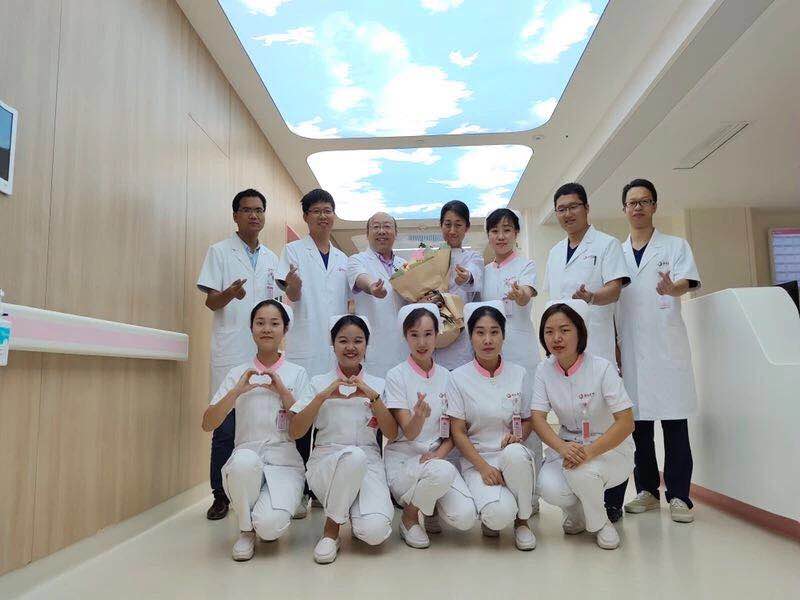 這個國慶，西安國際醫(yī)學中心人用守護向祖國深情表白
