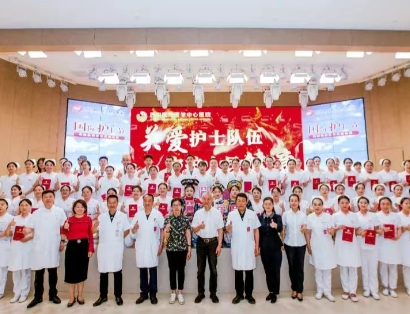 超燃現(xiàn)場(chǎng)！頒獎(jiǎng)盛典+科普大秀 這才是護(hù)士節(jié)的正確打開方式